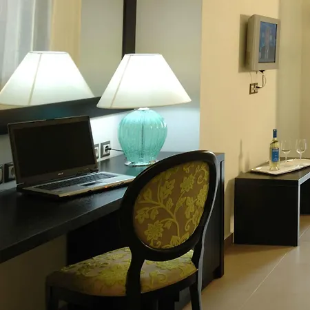 Hotel Angela Boutique 5*