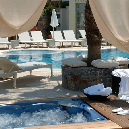 Angela Boutique Hotel 5*